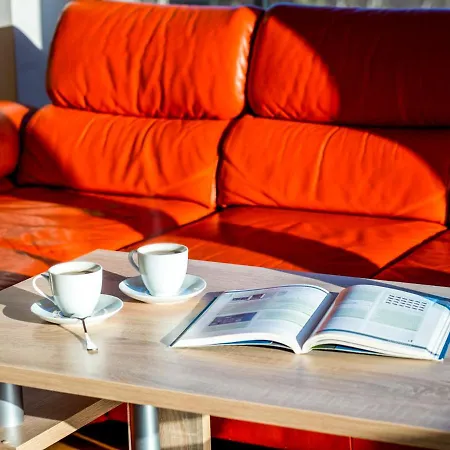 Sloneczna 10a W Jaroslawcu Nad Morzem *